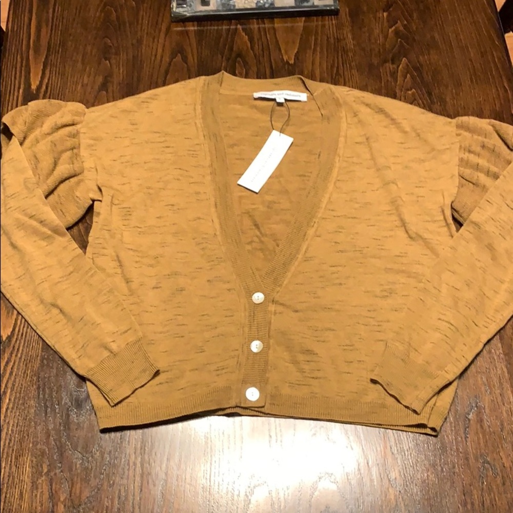 Cute Ruffle Cardigan - Picture 2 of 8